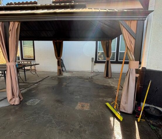 Thousand Oaks shed demolition