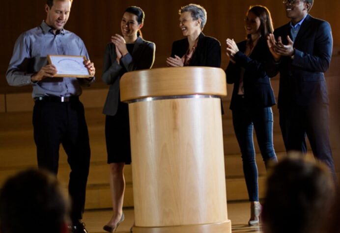 youth opportunity center Des Moines IA